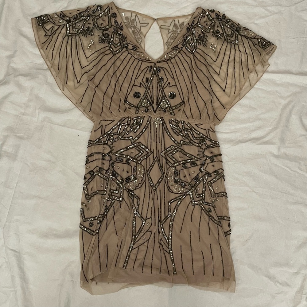 Flowy Sleeve Aidan Mattox Dress